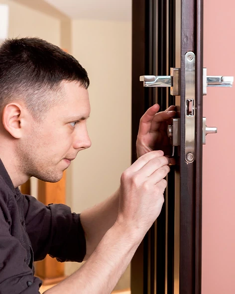 : Professional Locksmith For Commercial And Residential Locksmith Services in Collinsville
