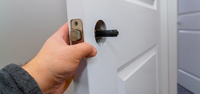 Nighttime Locksmith For Lock Repair in Collinsville