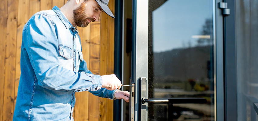 Frameless Glass Storefront Door Locks Replacement in Collinsville