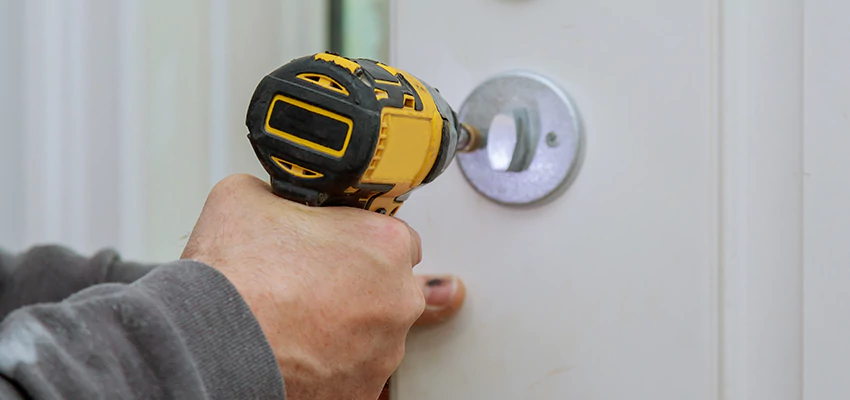 Street Locksmith For Smart Lock Repair in Collinsville