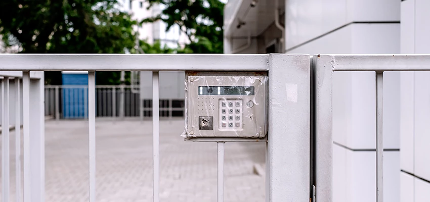 Gate Locks For Metal Gates in Collinsville